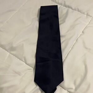 Geoffrey Beene Elegant Black Tie